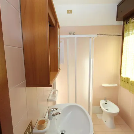 Flat 150m From The And Centre Of Rosolina Apartment *