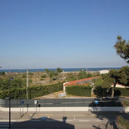 Flat 150m From The And Centre Of Rosolina *