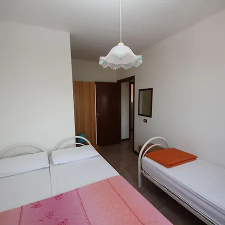 Flat 150m From The And Centre Of Rosolina Apartment *