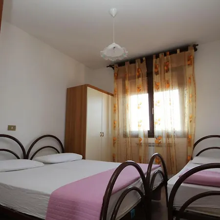 Apartment Flat 150m From The And Centre Of Rosolina *
